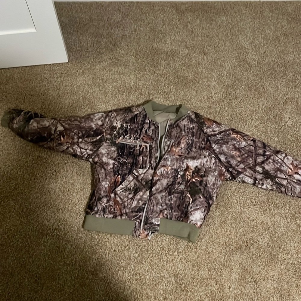 Cabela’s camo jacket. Super warm